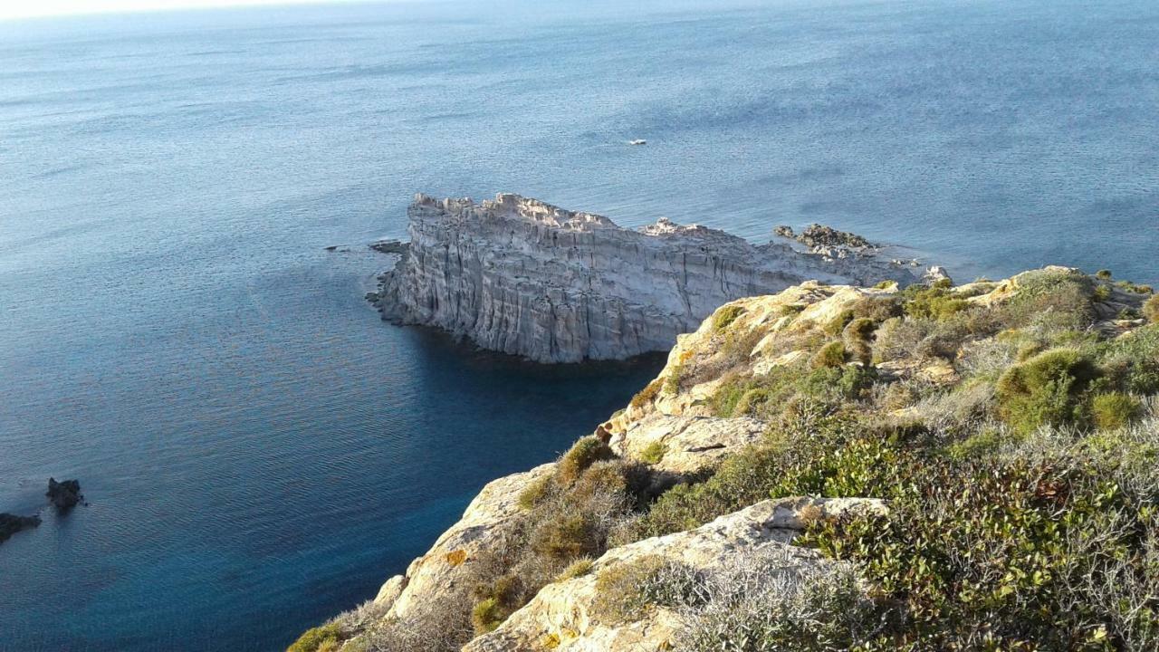 Casa Giglio Villa Carloforte  Buitenkant foto